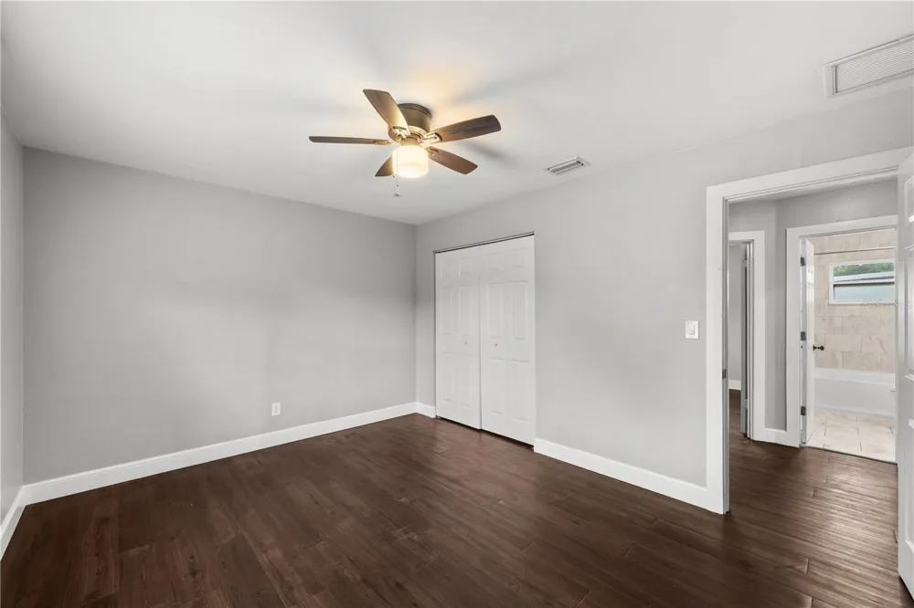 5345 38TH AVENUE St Petersburg, FL 33710