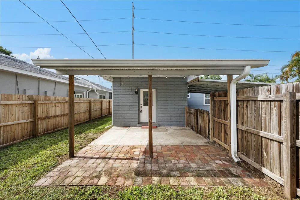 5345 38TH AVENUE St Petersburg, FL 33710