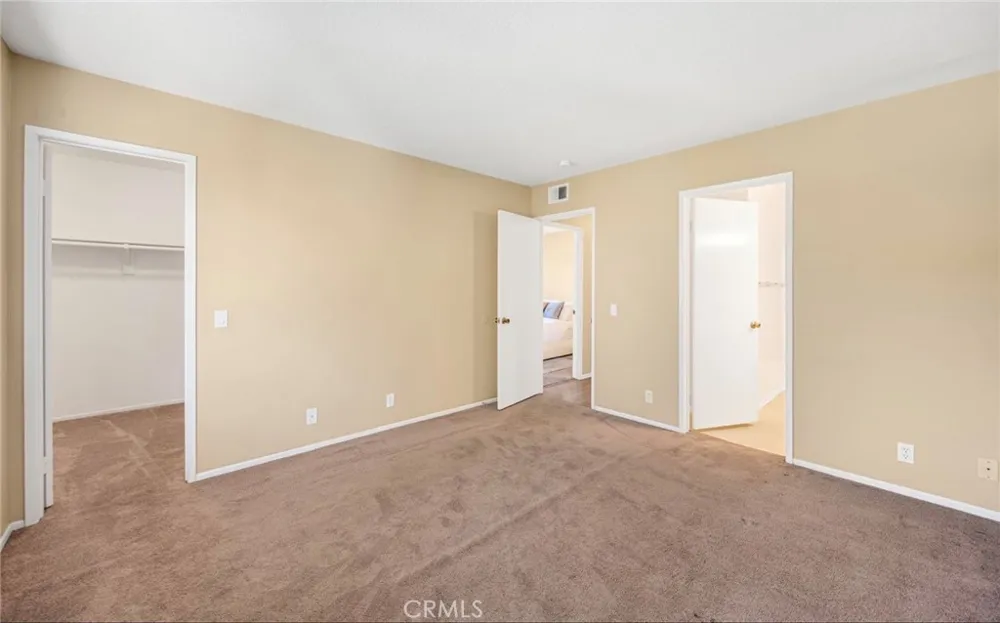27618 Susan Beth Way Unit G Saugus, CA 91350