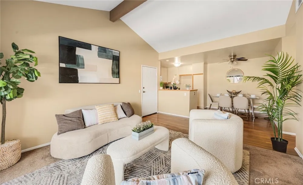 27618 Susan Beth Way Unit G Saugus, CA 91350
