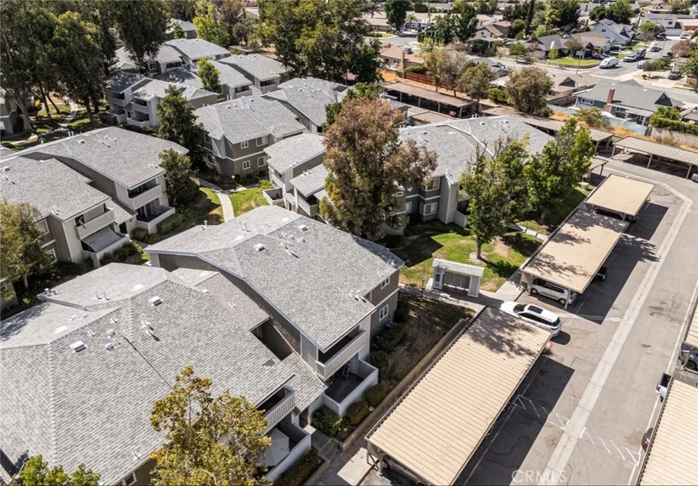 27618 Susan Beth Way Unit G Saugus, CA 91350