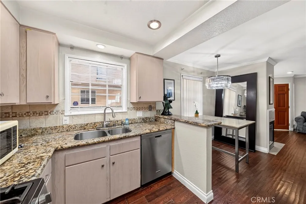 321 W. Queen St. Unit 8 Inglewood, CA 90301