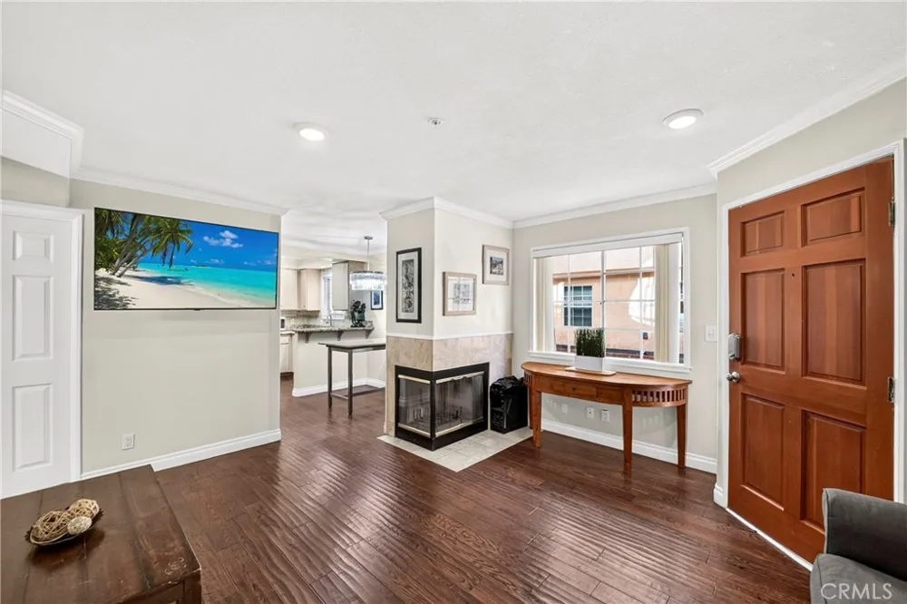 321 W. Queen St. Unit 8 Inglewood, CA 90301