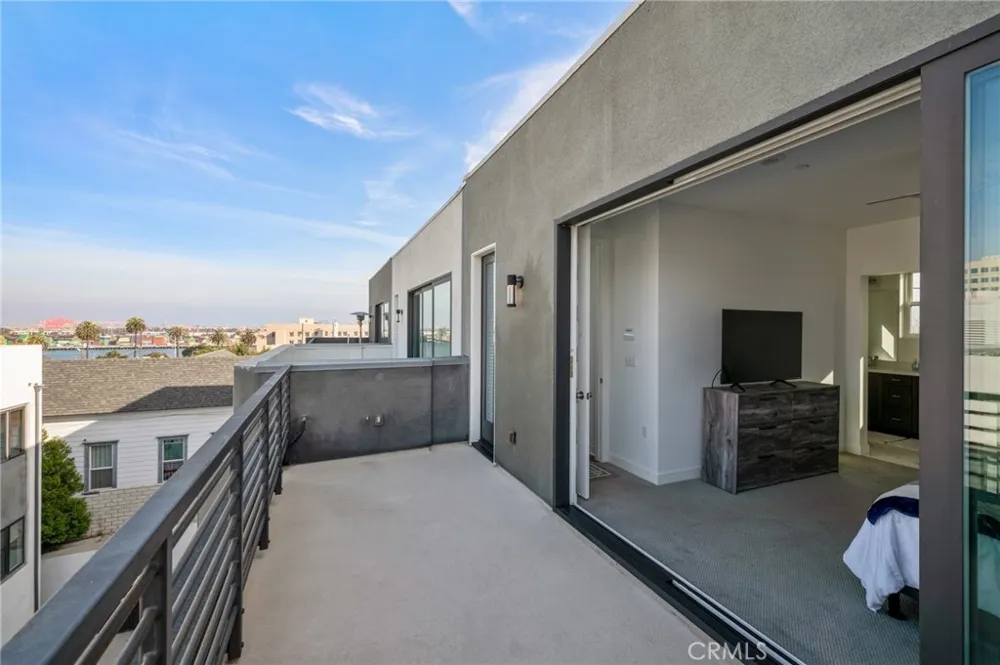 277 Dockside Lane San Pedro, CA 90731