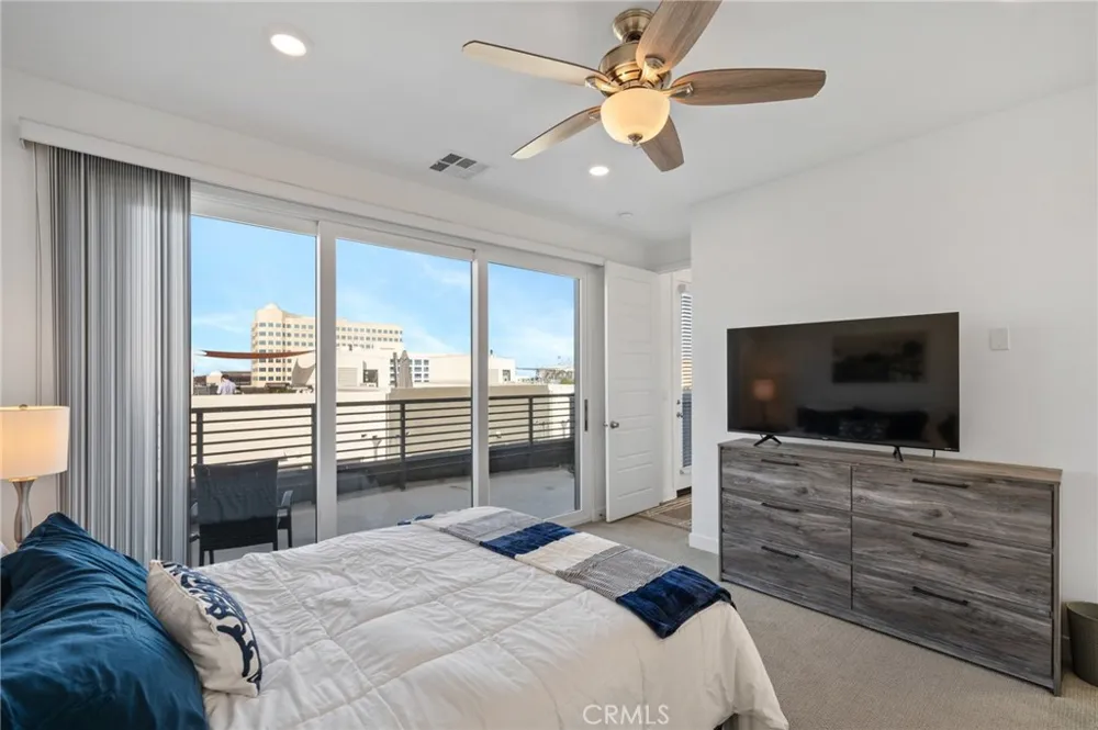 277 Dockside Lane San Pedro, CA 90731