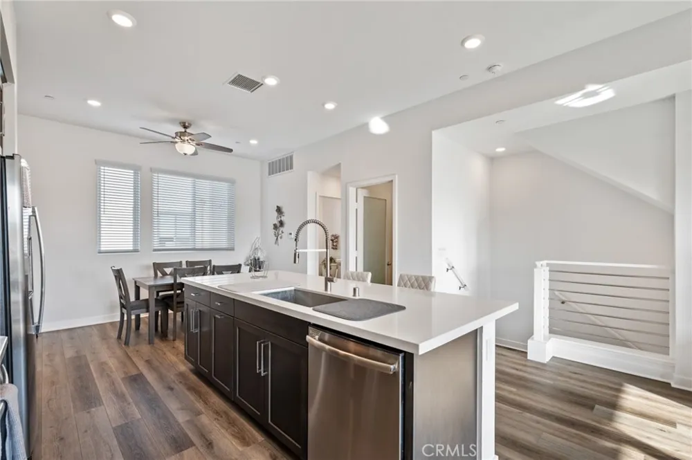 277 Dockside Lane San Pedro, CA 90731