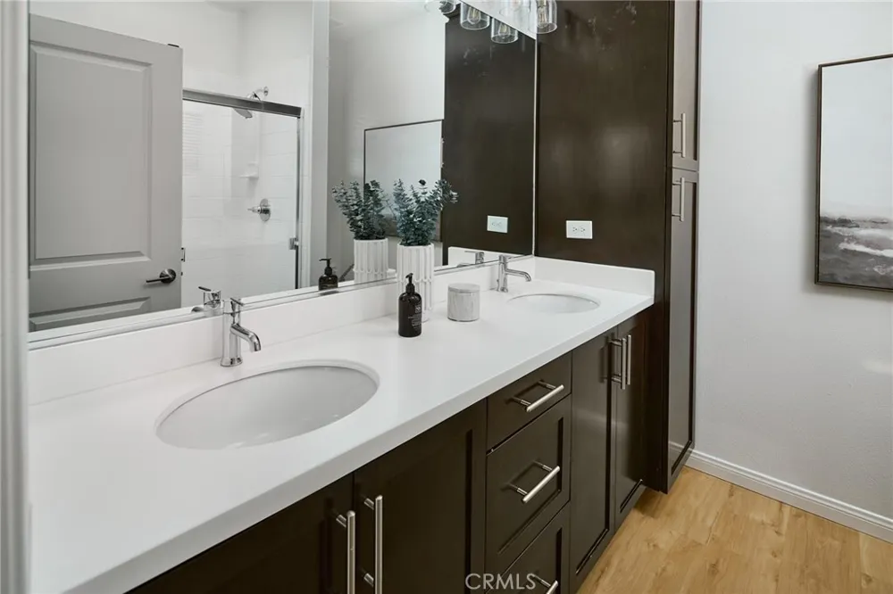 5552 Coral #108 Hawthorne, CA 90250