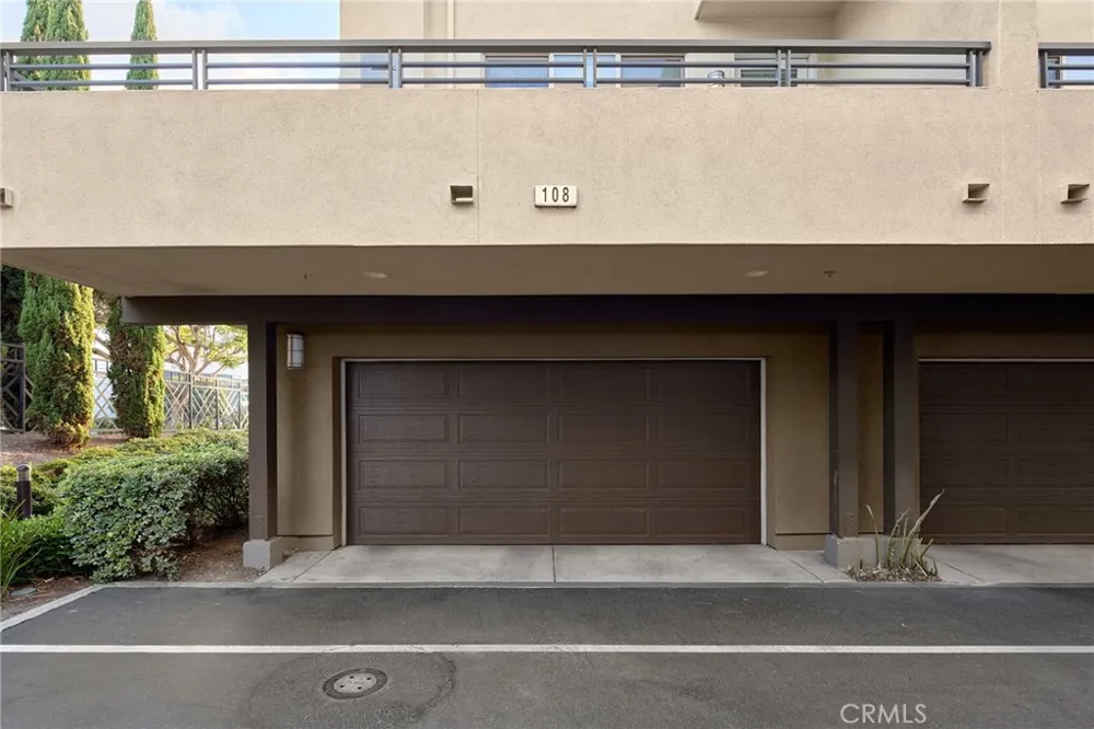 5552 Coral #108 Hawthorne, CA 90250