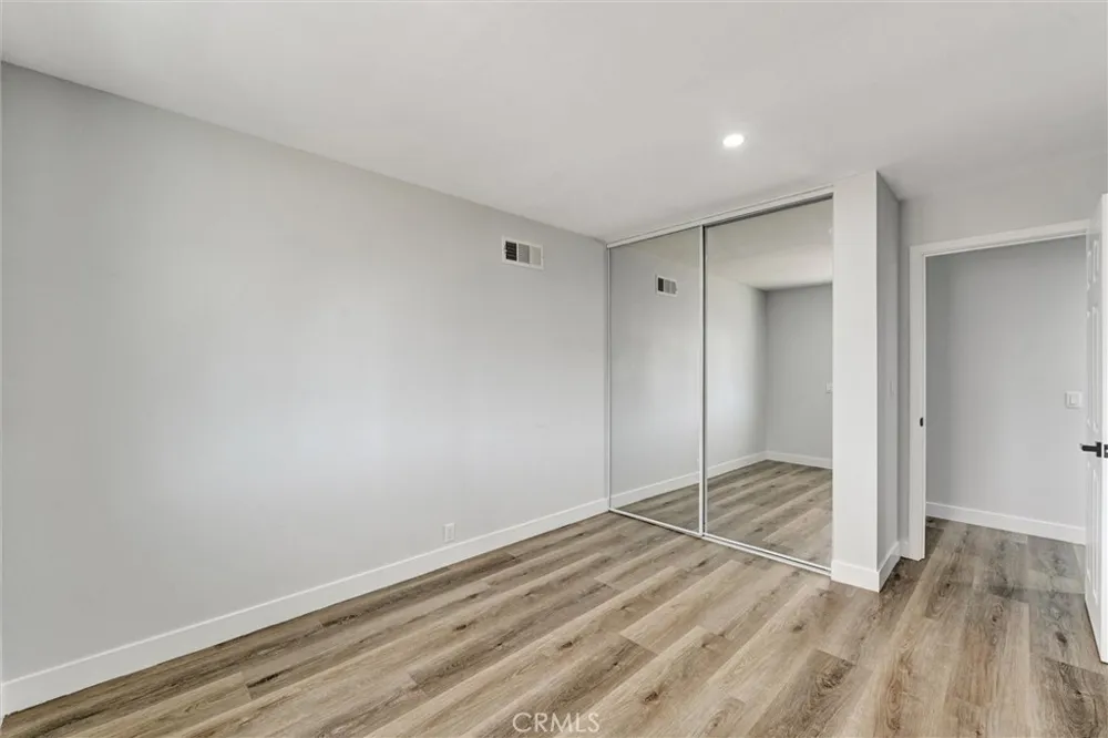 1606 E Fernrock Carson, CA 90746