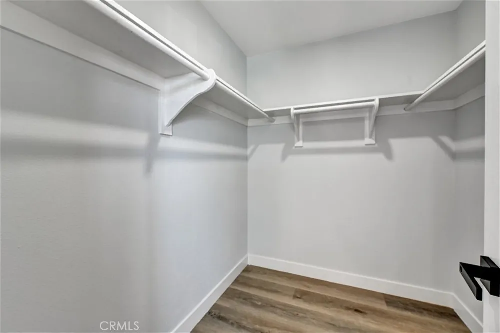 1606 E Fernrock Carson, CA 90746
