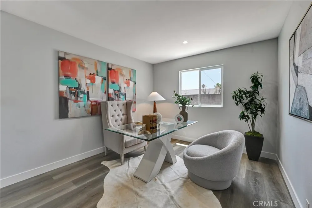 1606 E Fernrock Carson, CA 90746