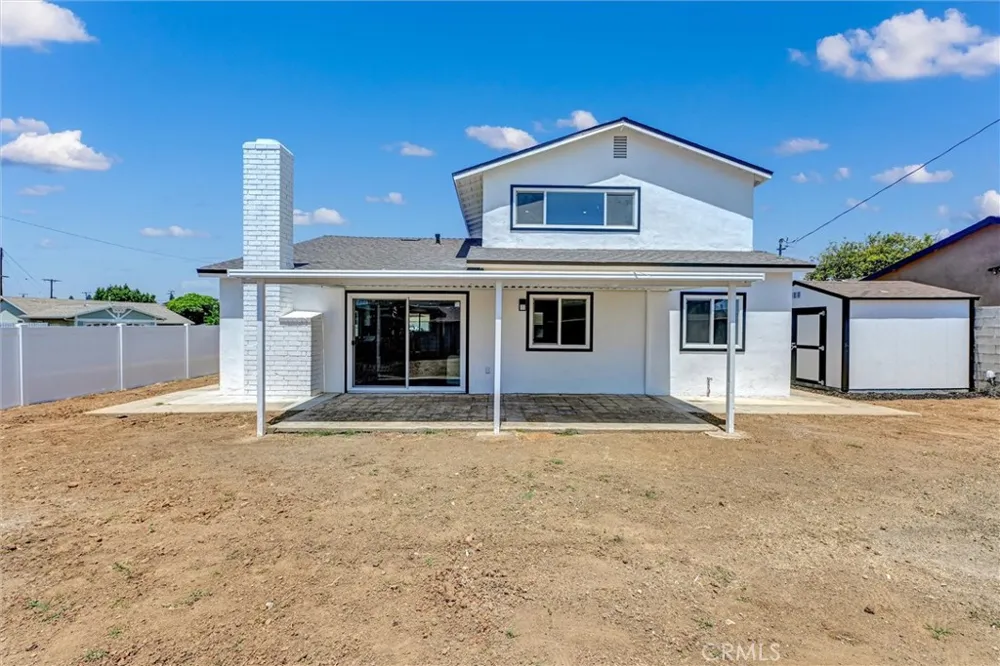 1606 E Fernrock Carson, CA 90746