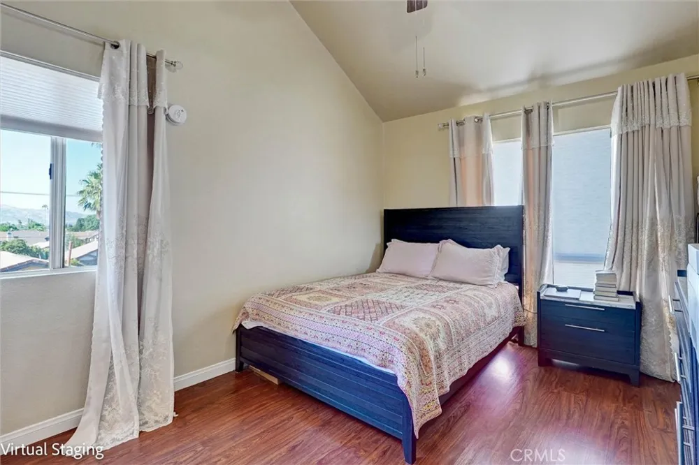 20253 Keswick #322 Winnetka, CA 91306