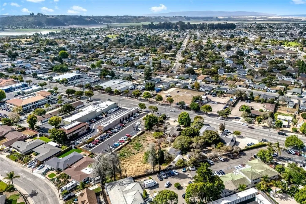 1136 E Grand Arroyo Grande, CA 93420