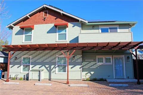 1413 Pine Street #201