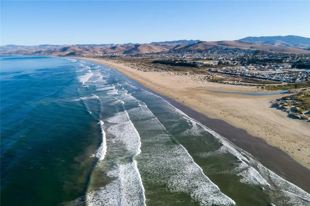 1887 Ironwood Avenue Morro Bay, CA 93442
