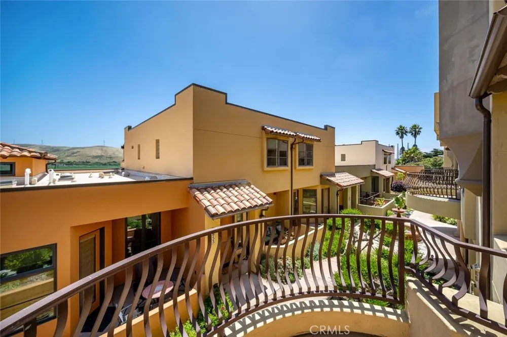 1887 Ironwood Avenue Morro Bay, CA 93442