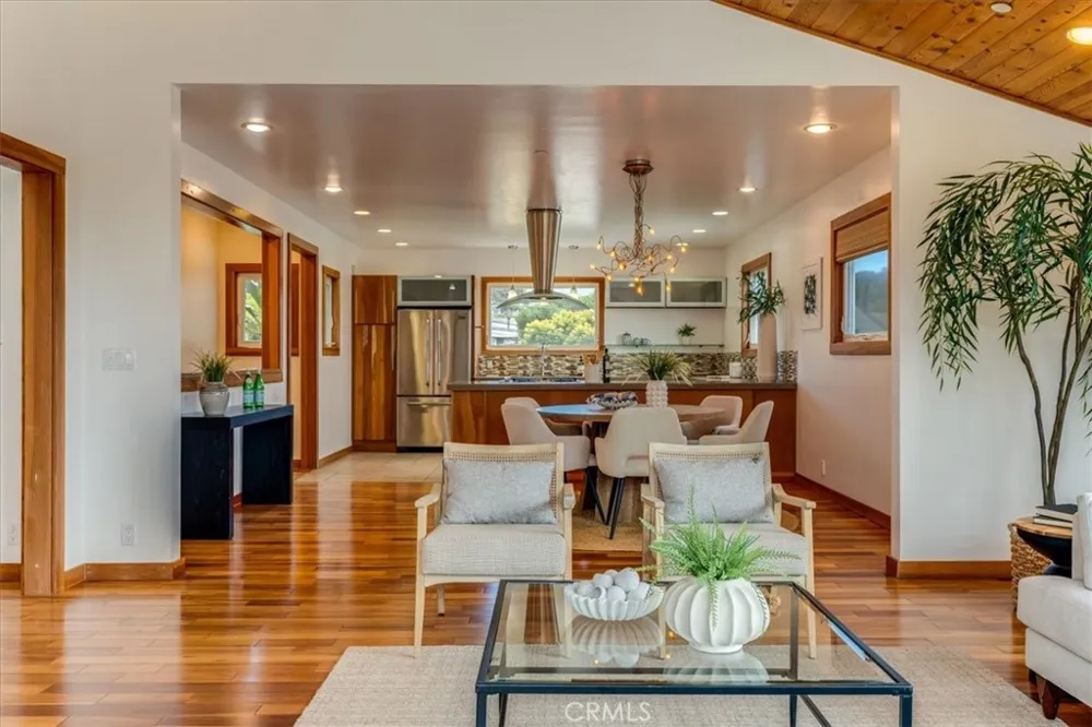 550 Vine Los Osos, CA 93402