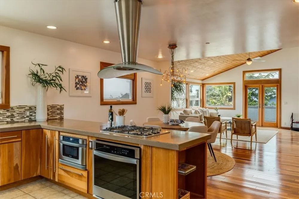 550 Vine Los Osos, CA 93402