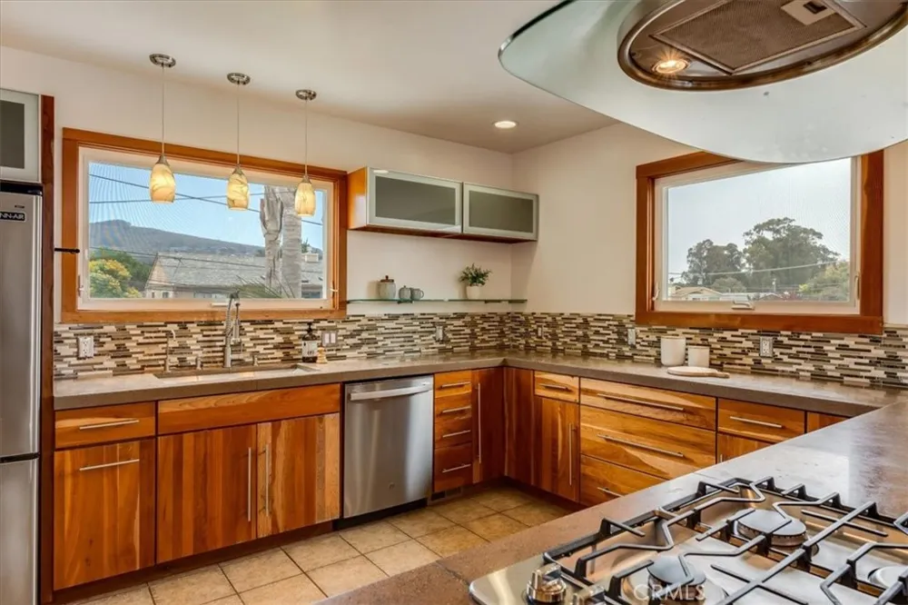 550 Vine Los Osos, CA 93402