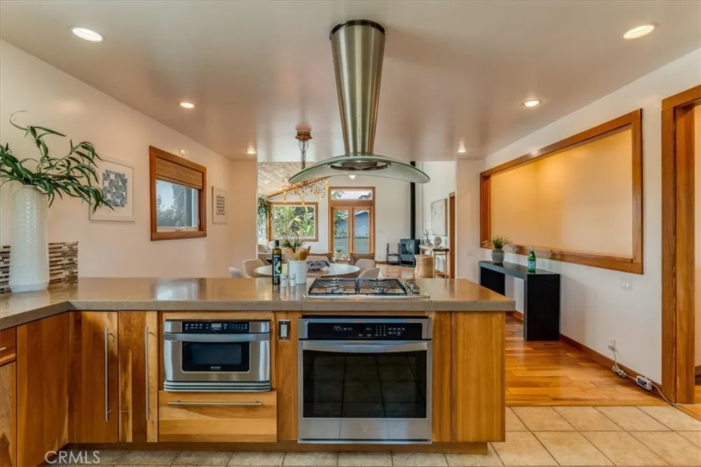 550 Vine Los Osos, CA 93402