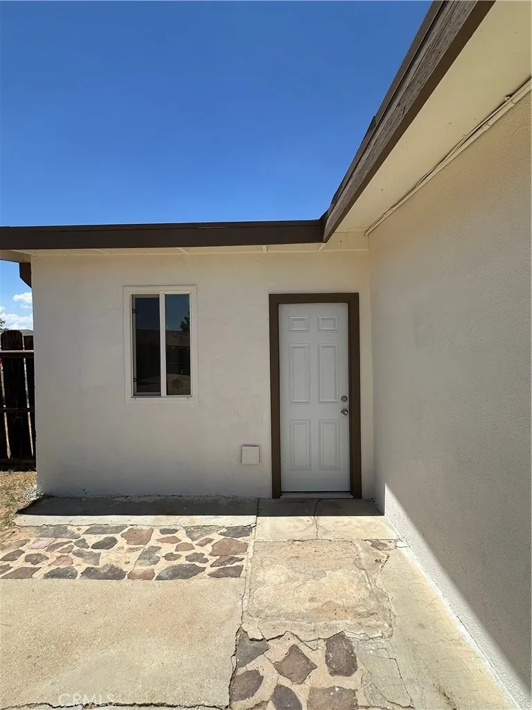 20336 87th California City, CA 93505
