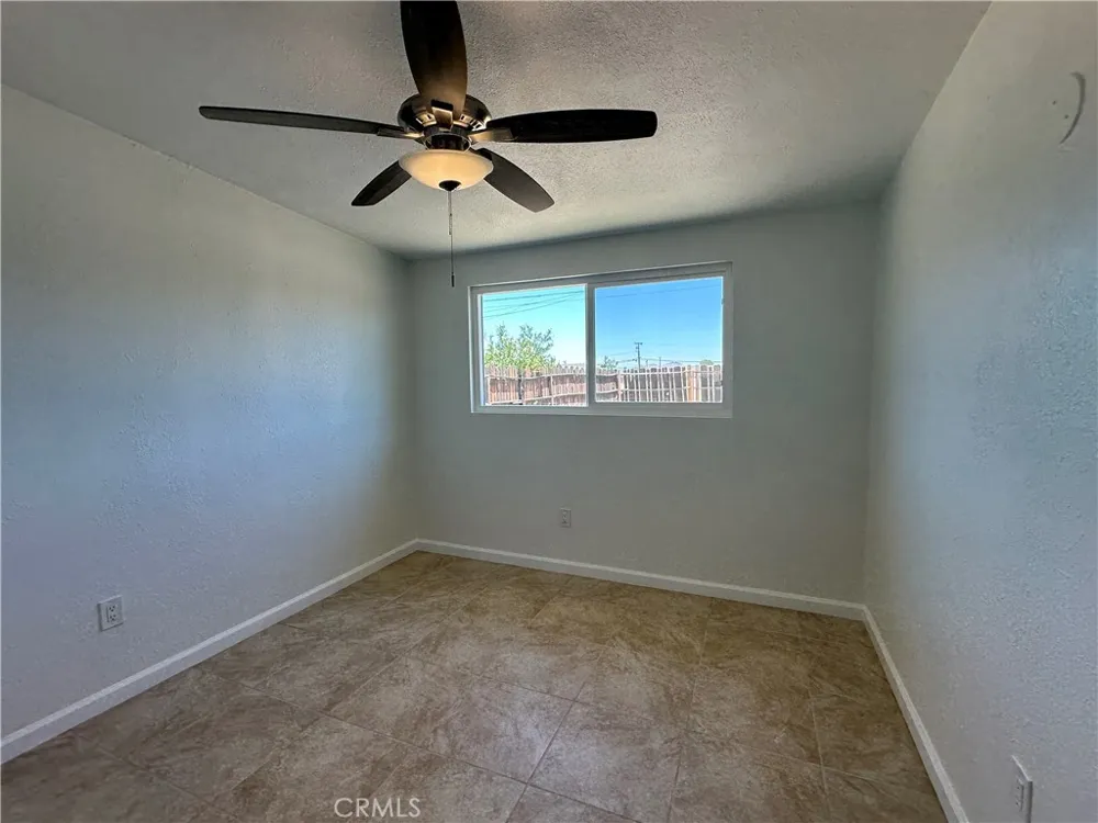 20336 87th California City, CA 93505