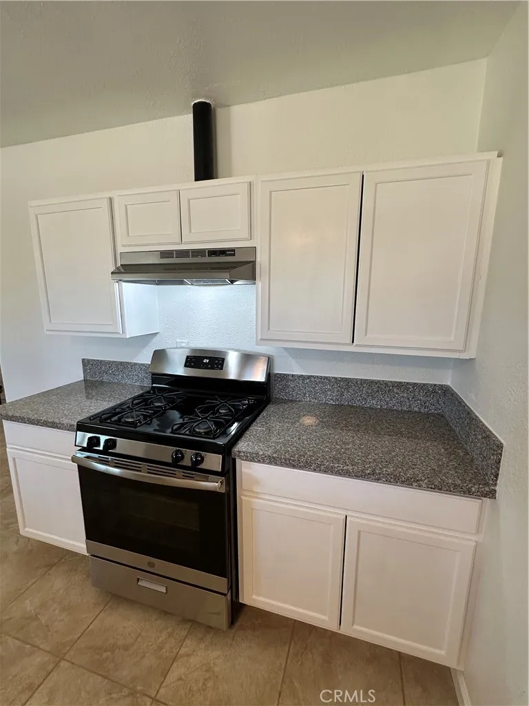 20336 87th California City, CA 93505