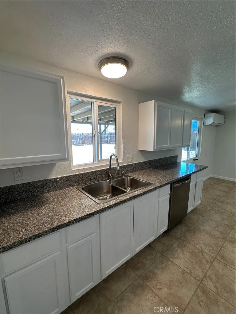 20336 87th California City, CA 93505
