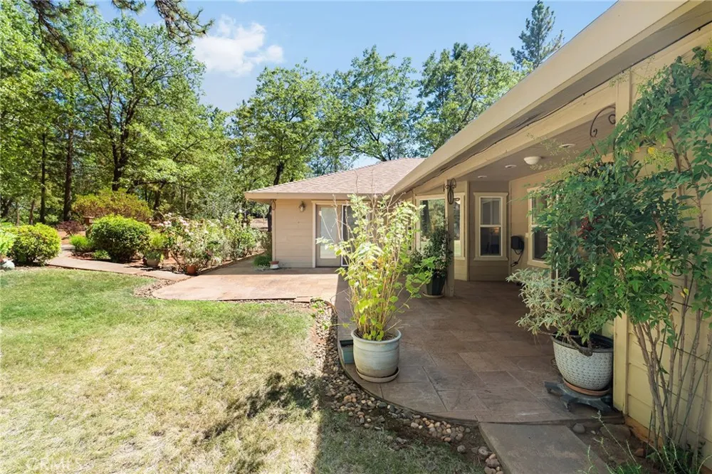 15004 Woodland Park Forest Ranch, CA 95942