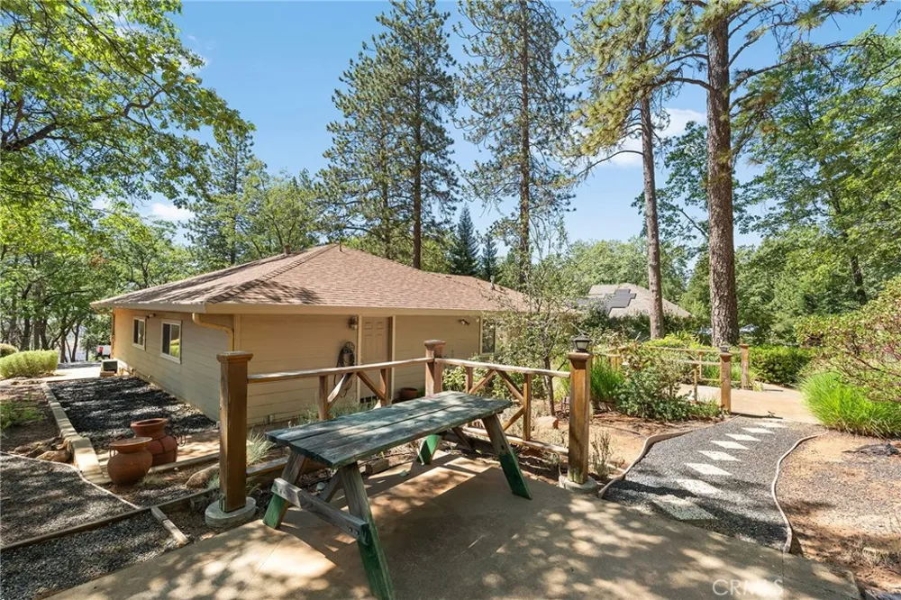 15004 Woodland Park Forest Ranch, CA 95942