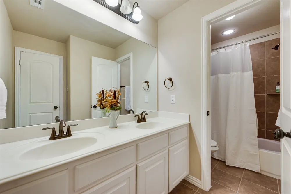 920 Sheldon Road Argyle, TX 76226