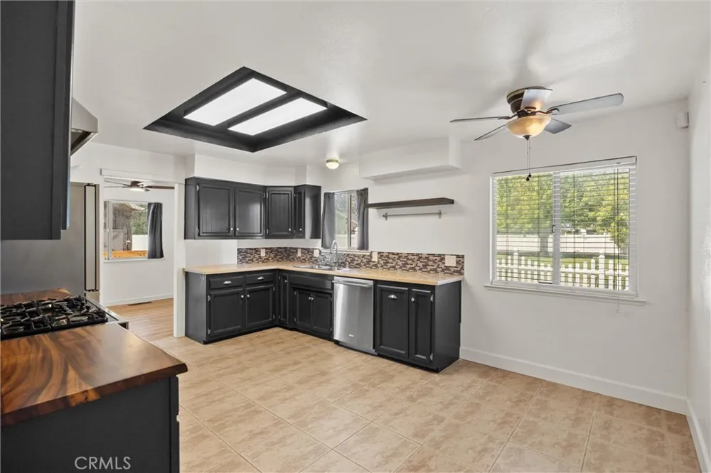 1030 W 1st Willows, CA 95988