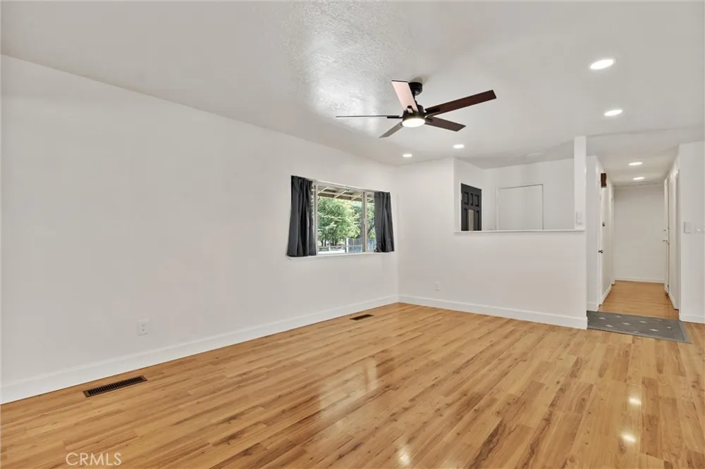 1030 W 1st Willows, CA 95988