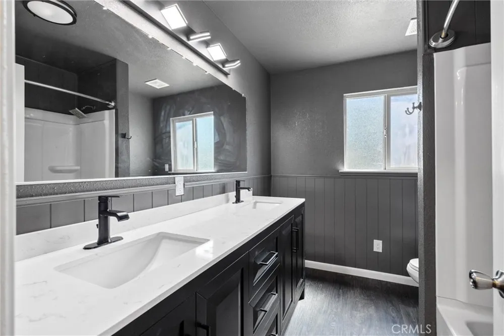 1030 W 1st Willows, CA 95988