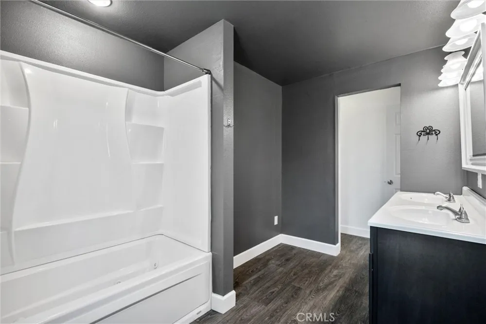 1030 W 1st Willows, CA 95988