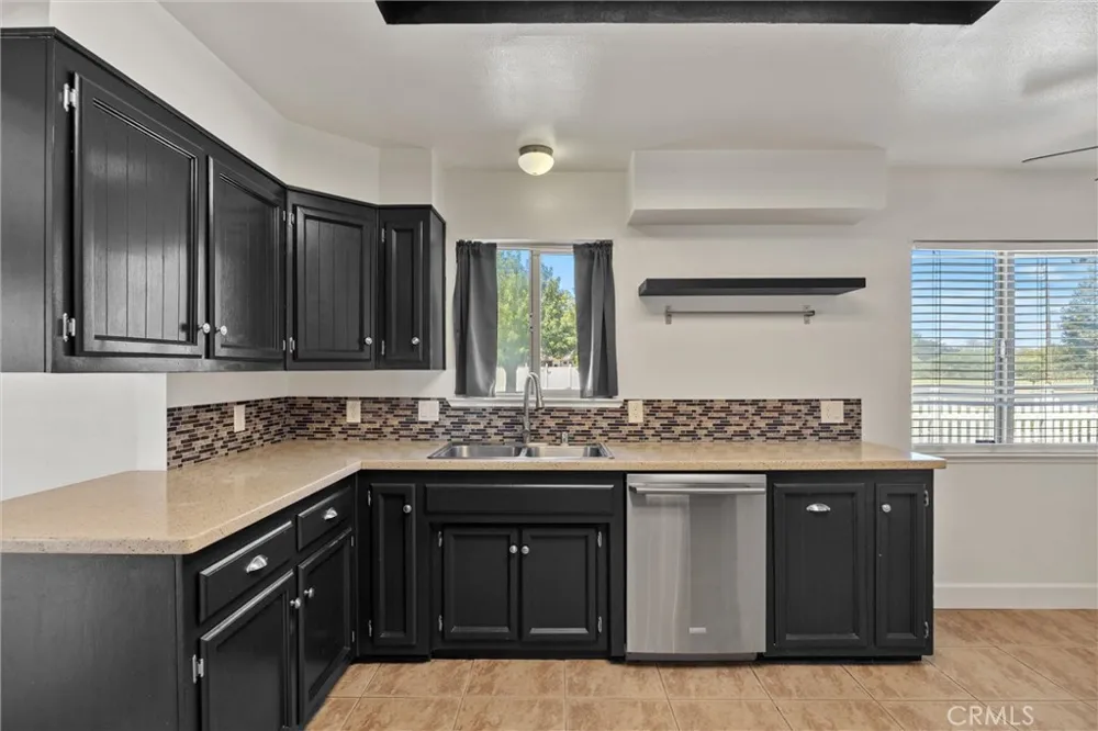 1030 W 1st Willows, CA 95988