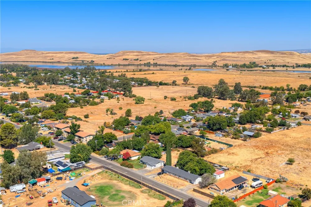 652 Plumas Oroville, CA 95965