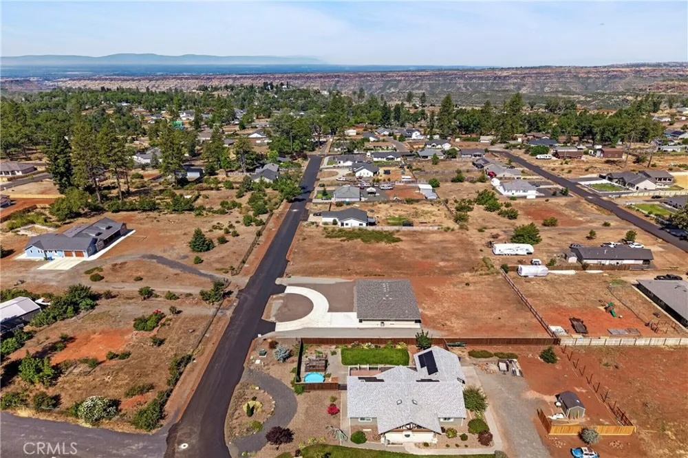 527 Crestwood Paradise, CA 95969