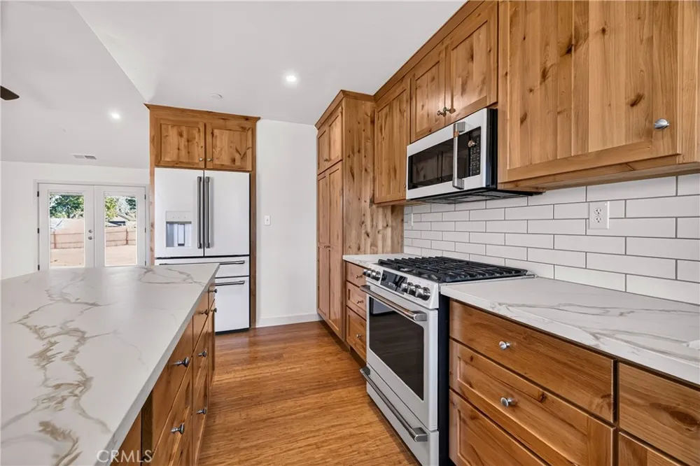 527 Crestwood Paradise, CA 95969