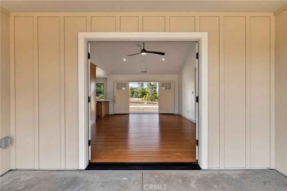 527 Crestwood Paradise, CA 95969