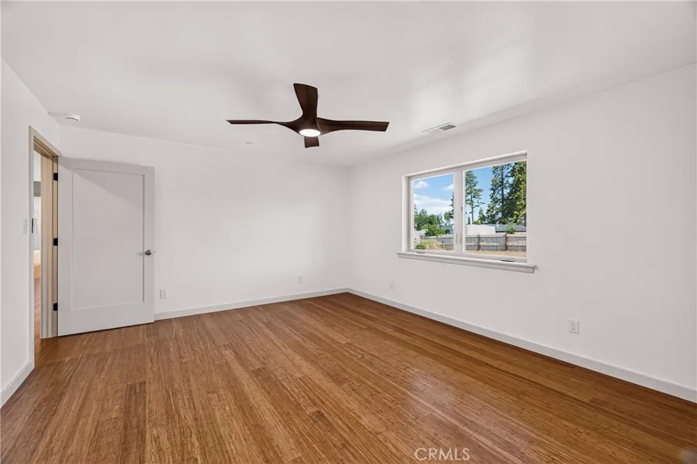 527 Crestwood Paradise, CA 95969