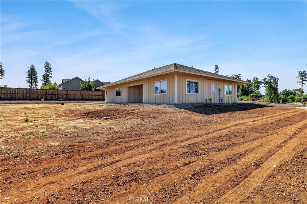 527 Crestwood Paradise, CA 95969
