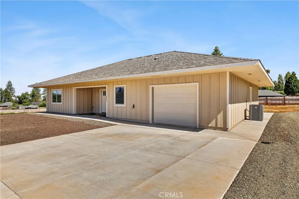 527 Crestwood Paradise, CA 95969