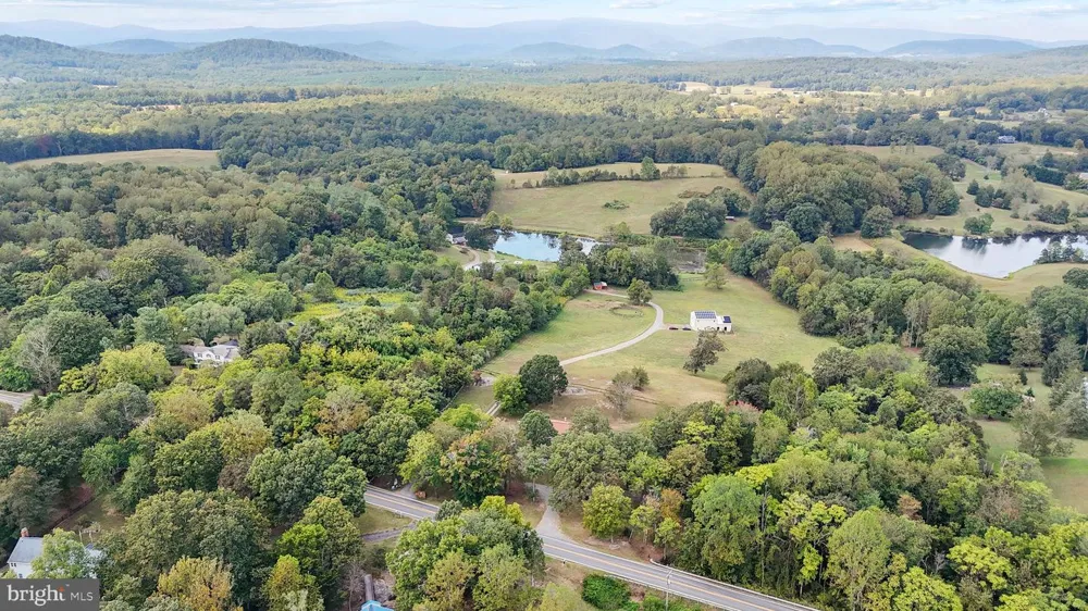 505 VIEWTOWN Amissville, VA 20106