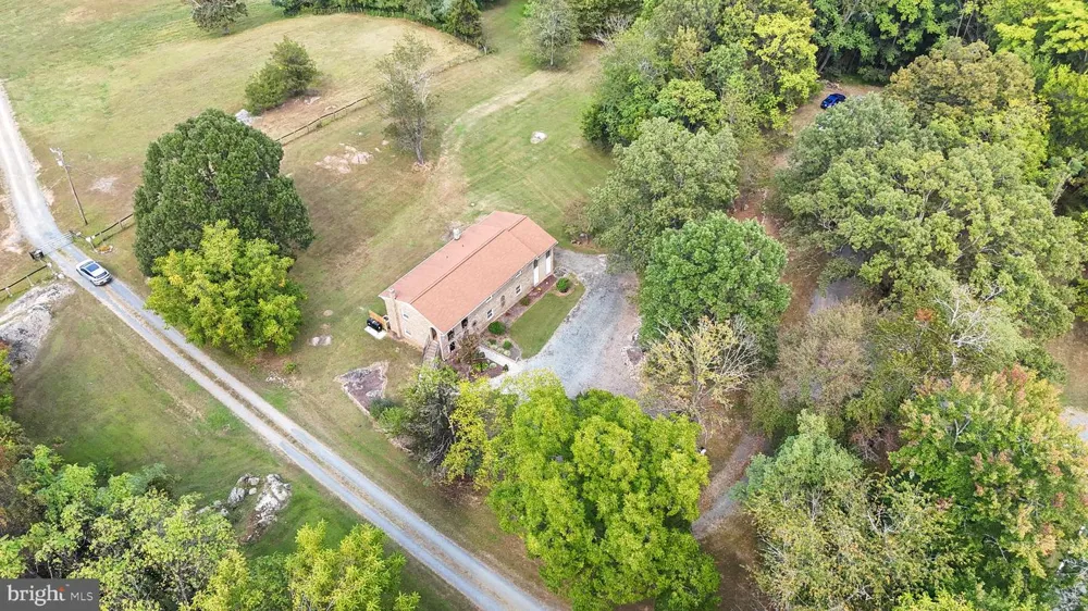 505 VIEWTOWN Amissville, VA 20106
