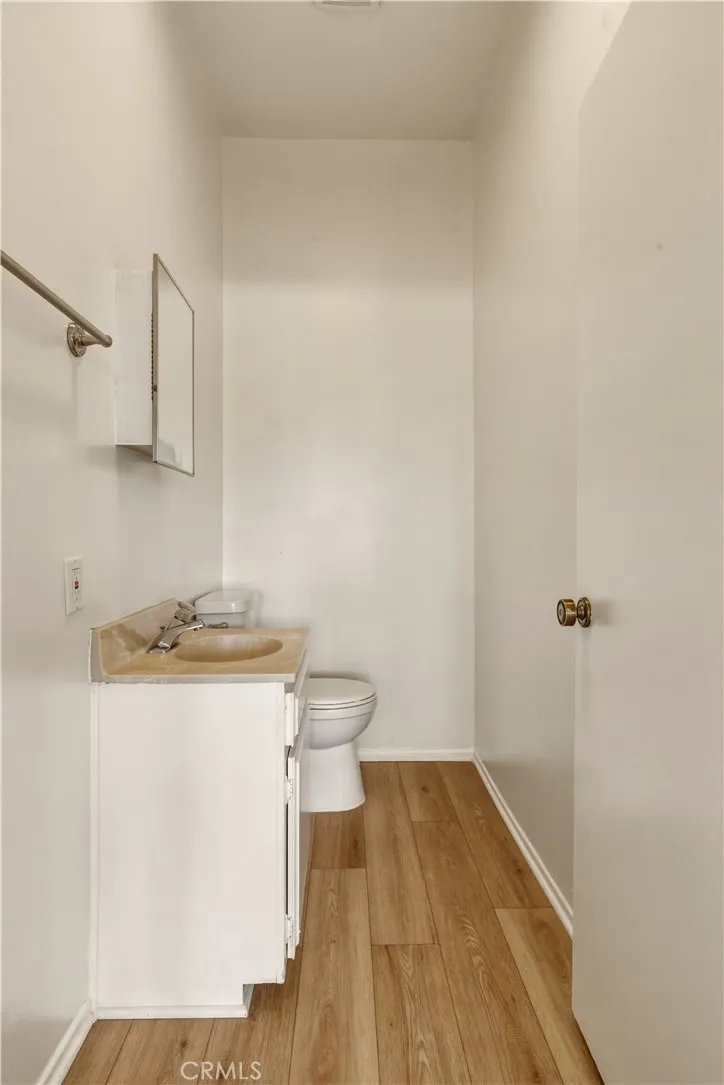 17312 Chatsworth Street #L Granada Hills, CA 91344