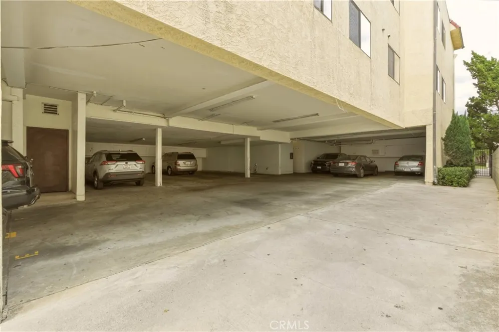 17312 Chatsworth Street #L Granada Hills, CA 91344