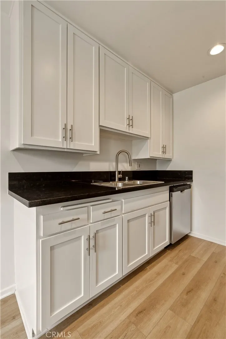 6140 Whitsett Avenue #6 Valley Glen, CA 91606