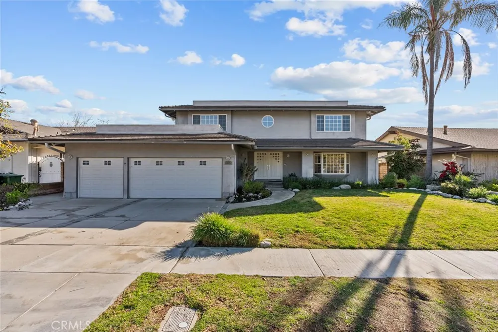 6758 Julie West Hills, CA 91307